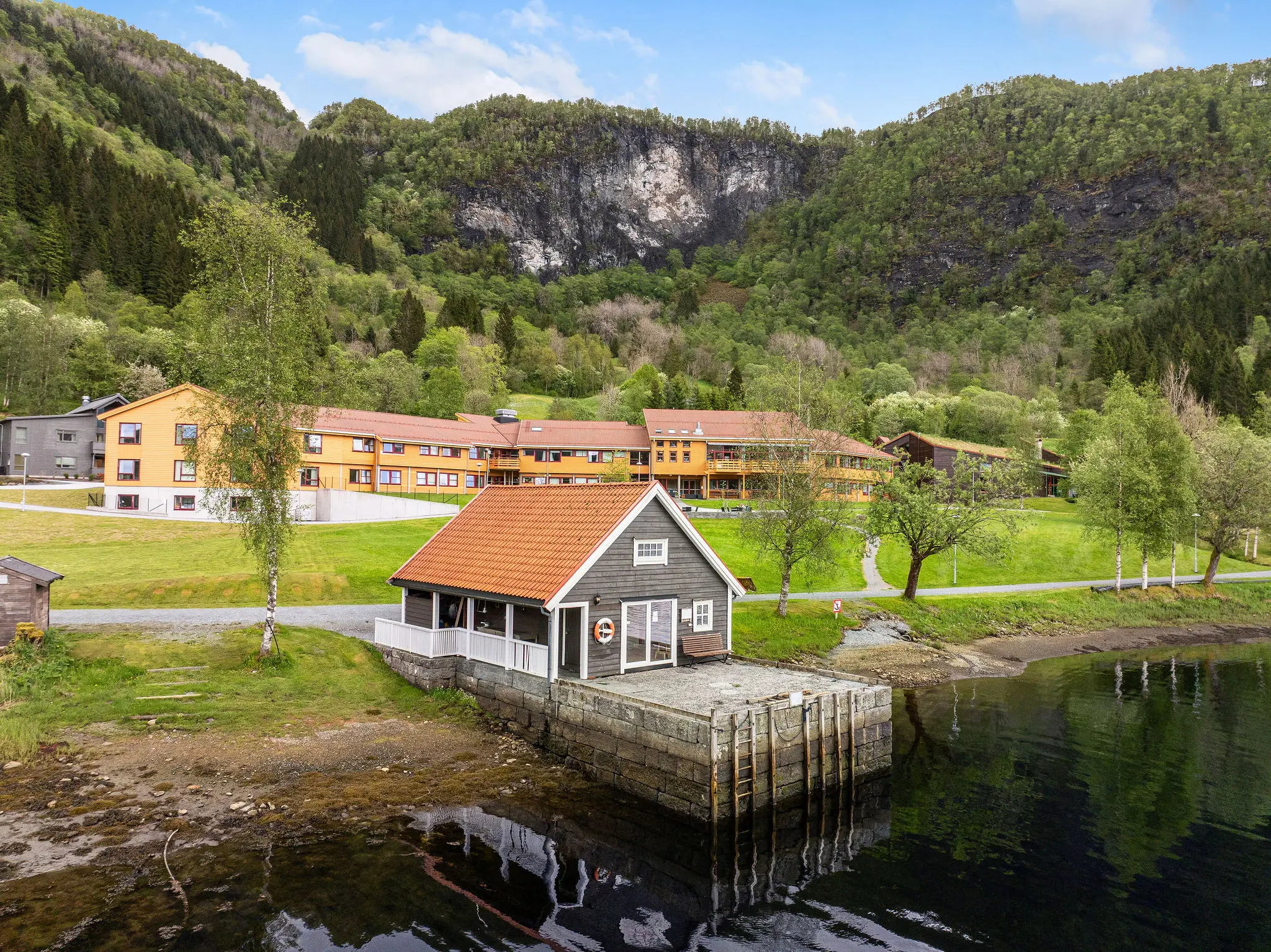 Snikkarbua på Haugland. Foto: Jostein Vedvik