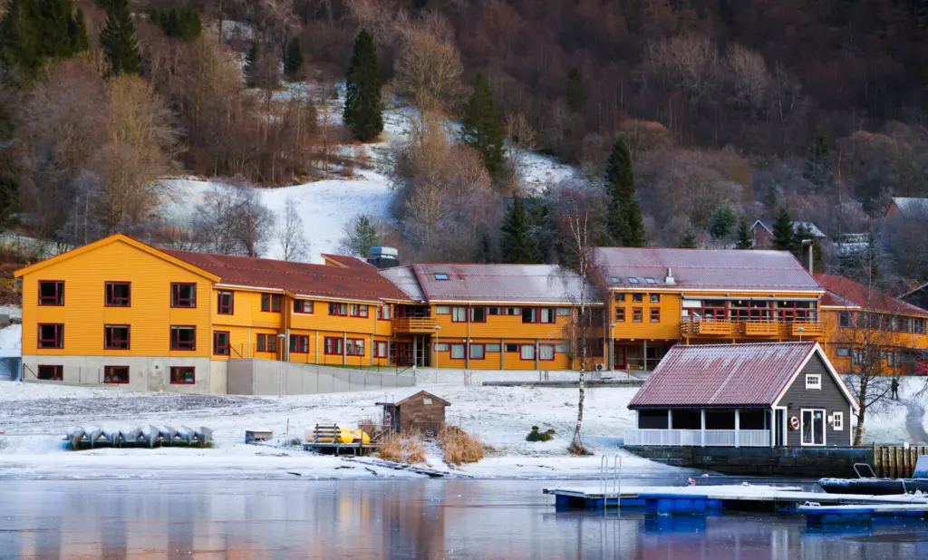 Satsar på barn og unge – held fram med godt tilbod til vaksne