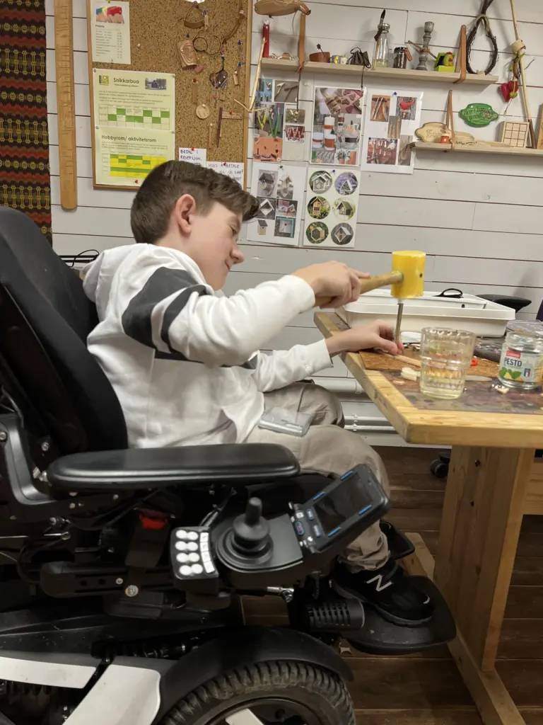 Jon-Kristian (15) trena på å klare seg sjølv